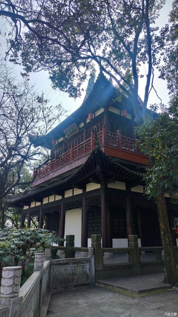 张骞出使西域带回3种水果，有1种风靡世界2000年，至今我们仍受惠